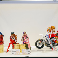 「EVA EXTRA 30」展示エリア＆出展ブース