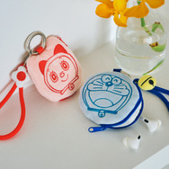 studio CLIP「ストラップ付きポーチチャーム」使用イメージ