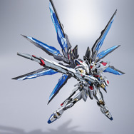 「METAL BUILD ストライクフリーダムガンダム ＜リバイバル版＞」