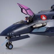 「DX超合金 VF-17S ナイトメアステルスバルキリー（ガムリン木崎機）」