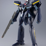 「DX超合金 VF-17S ナイトメアステルスバルキリー（ガムリン木崎機）」