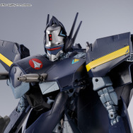 「DX超合金 VF-17S ナイトメアステルスバルキリー（ガムリン木崎機）」