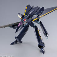「DX超合金 VF-17S ナイトメアステルスバルキリー（ガムリン木崎機）」