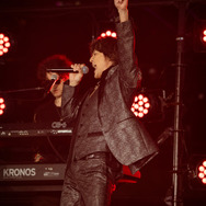 Netflix大会応援ソング 稲葉浩志「タッチ」東京ドームパフォーマンス