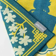 TVアニメ『薬屋のひとりごと』×フェリシモ「猫猫と壬氏のジャカード織りハンカチの会」全4種