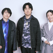 左から阪口大助、杉田智和、釘宮理恵