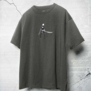 『NieR:Automata』×グラニフ　「エンゲルス｜ビッグシルエットTシャツ」