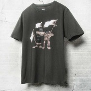 『NieR:Automata』×グラニフ　「私タチは敵じゃない｜Tシャツ」