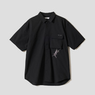 『NieR:Automata』×グラニフ　「2B｜ビッグシルエット半袖シャツ」