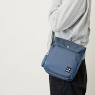 縦型ショルダーバッグ