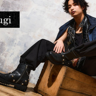 TVアニメ『遊☆戯☆王デュエルモンスターズ』×SuperGroupies　「遊戯 モデル ブーツ」着用イメージ