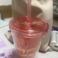 220円だったけど、推しカラーのジュースを入れられてプラマイゼロ！