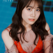 伊藤美来フォトブック【通常版】表紙カバー