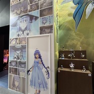 「無職転生」ロキシー教祭壇に内山夕実＆小原好美が詣でる!? 「御神体がw」「シュールすぎる」