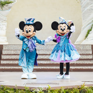 ミッキーたちがTDS25周年衣装で登場！人気ショー「ダンス・ザ・グローブ！」写真解禁