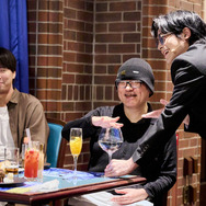 『名探偵コナン』原作者・青山剛昌「名探偵コナン・ミステリー・レストラン」体験の様子