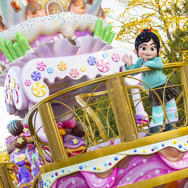 ヴァネロペの楽しいパレードが帰ってきた！「イッツ・ア・スウィーツフルタイム！」が可愛すぎ