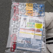 娘さんが学校から持ち帰ったガンプラ／投稿主さん提供