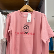 ユニクロのラブブTシャツ②  （写真：合同会社Rouse  李啓源）