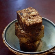 『薬屋のひとりごと』初のレシピ本『猫猫の調合書（レシピ）』より「大理石模様の可可阿菓子」