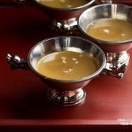 『薬屋のひとりごと』初のレシピ本『猫猫の調合書（レシピ）』より「恍惚の毒見スープ」