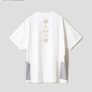 『ジョジョの奇妙な冒険』×グラニフ　「ゲーム｜サイドポケットビッグシルエットTシャツ」背面