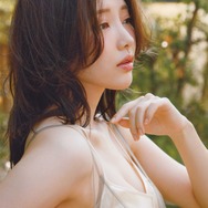 志崎樺音 1st 写真集『unplugged』カット