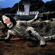 「三面怪人ダダ」