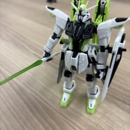 「RG 1/144 フリーダムガンダム -APEX LEGENDS(TM) クリプト Ver.-」