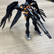 「RG 1/144 ウイングガンダムゼロ EW -APEX LEGENDS(TM) ヴァルキリー Ver.-」