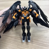 「RG 1/144 ウイングガンダムゼロ EW -APEX LEGENDS(TM) ヴァルキリー Ver.-」