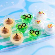 （写真左から）：「お気に入りのベレー帽」「パパの眼鏡メロンゼリー」「バニラのお気に入り？！」
