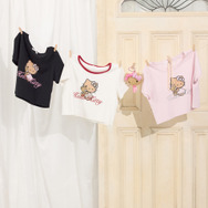 【HELLO KITTY】グリッターロゴミニTシャツ