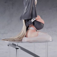 「懺悔室の巨乳シスター リュシエル 1/6スケール塗装済み完成品フィギュア」