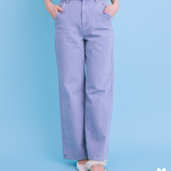 Areeam Disney Collection「Mickey＆Minnie」ミッキー/ストレートデニムパンツ（Light Indigo）着用イメージ