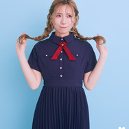 Areeam Disney Collection「Mickey＆Minnie」ミッキー/プリーツシャツワンピース（Navy）着用イメージ
