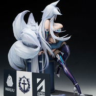 「アズールレーン 信濃 寝待の銀輿Ver. 1/7スケール 完成品フィギュア」