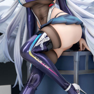 「アズールレーン 信濃 寝待の銀輿Ver. 1/7スケール 完成品フィギュア」