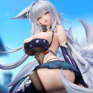 「アズールレーン 信濃 寝待の銀輿Ver. 1/7スケール 完成品フィギュア」