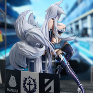 「アズールレーン 信濃 寝待の銀輿Ver. 1/7スケール 完成品フィギュア」