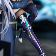 「アズールレーン 信濃 寝待の銀輿Ver. 1/7スケール 完成品フィギュア」