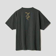 アニメ『刃牙道』×グラニフ　「強き人よ｜ビッグシルエットTシャツ」背面