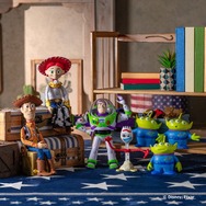 タカラトミー「トイ・ストーリー リアルサイズトーキングフィギュア」