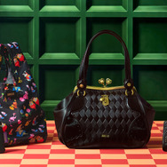 『ふしぎの国のアリス』×「ANNA SUI（アナ スイ）」