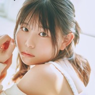 『小日向美香1st写真集 まなざし』電子書籍限定カバー
