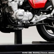 HJB240201BD バリバリ伝説 1/24 完成品バイク 巨摩郡 / Honda CB750F 後期角ミラー