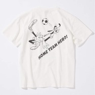 JOURNAL STANDARD「MICKEY MOUSE / ミッキー マウス 別注 サッカー プリント Tシャツ ホワイト」