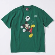 JOURNAL STANDARD「MICKEY MOUSE / ミッキー マウス 別注 サッカー プリント Tシャツ グリーンB」