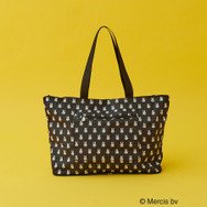 【miffy】総柄プリント折りたたみキャリーオン BIGトートバッグ ¥5,480（税込）