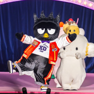 ランウェイでポーズを決める、バッドばつ丸